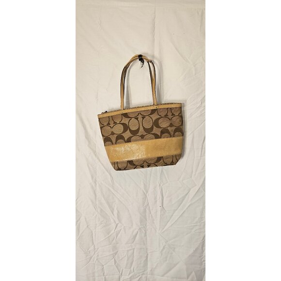 Coach over the shoulder bag -- ITEM #3289 - Picture 2 of 5